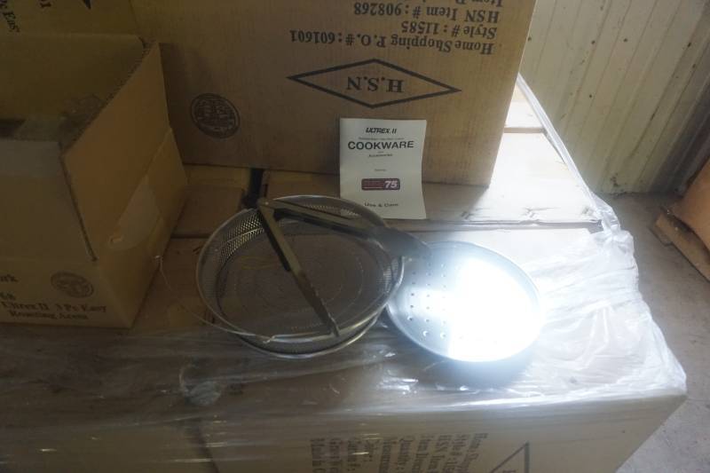 lot 101 image: 85 Sets of Ultrex II Brand 3 pc Easy Roasting Accessory Set