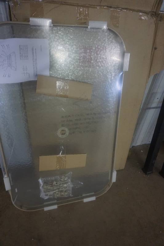 lot 80 image: Outdoor Patio Glass Table TopReplacement Top
