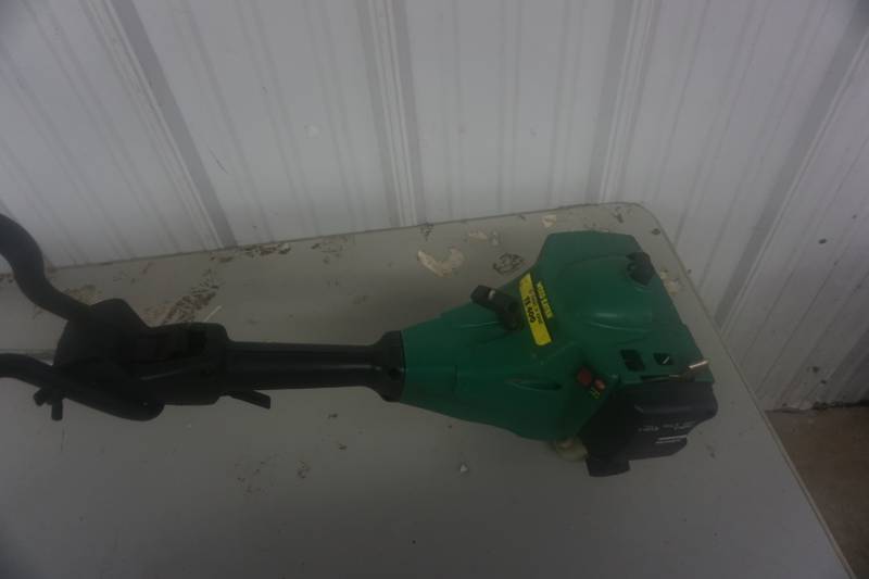 lot 74 image: Weed Eater Brand Model TE400 Gas Powered Weed Trimmer