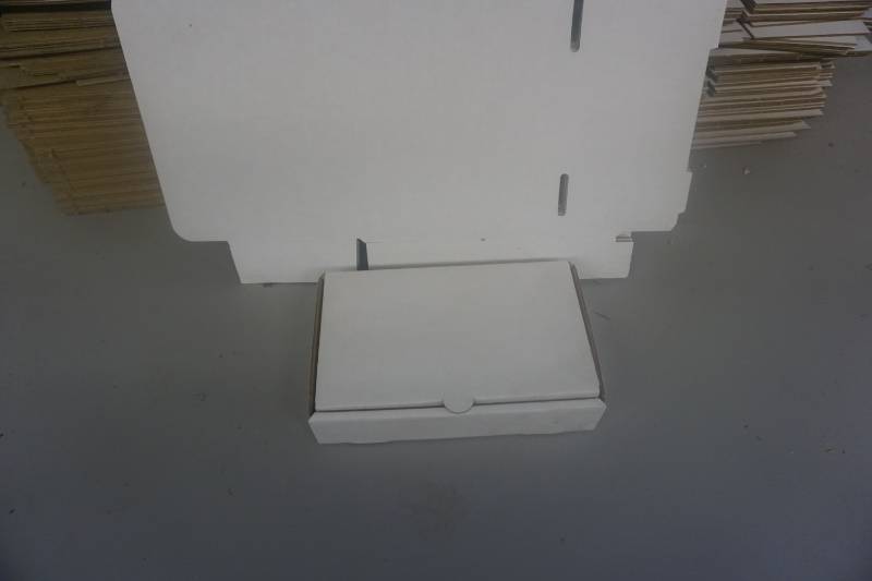 lot 33 image: Large Lot of 10 x 6 x 2 12 Corrugated Shipping Boxes