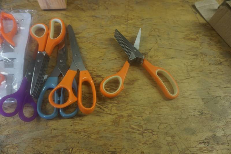 lot 126 image: Lot of Scissors In Assorted Styles and Sizes