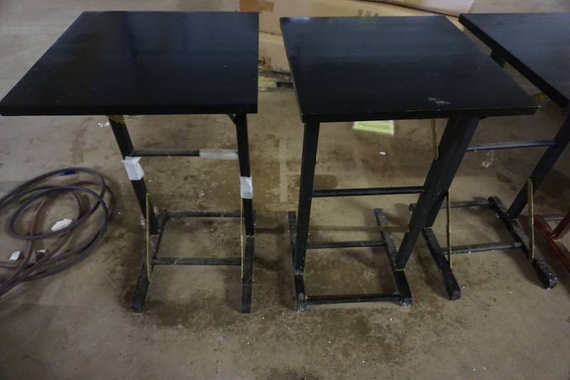 lot 157 image: Set of 4 HSN Joy Mangano Totally Tables Locking TV Tray Tables