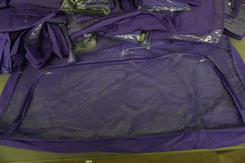 lot 170 image: Large Lot Of Zippered Closet Clothing Storage Bags