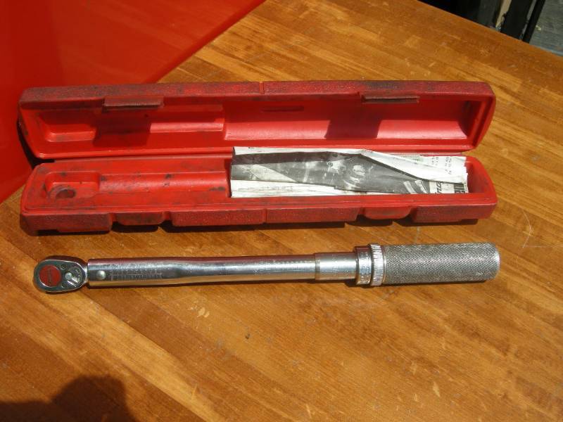 lot 8 image: Snap-On 38 dr Torque Wrench