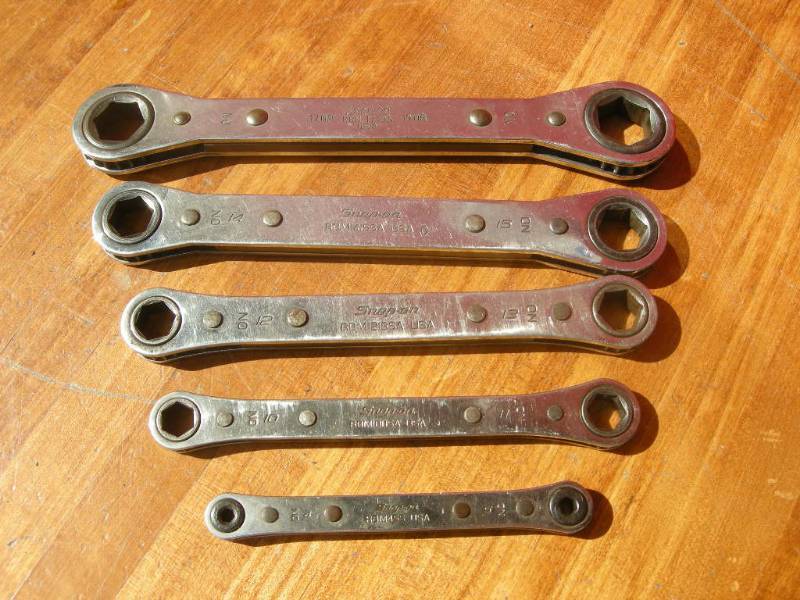 lot 28 image: Snap-On 5pc Ratcheting Box End Wrench Set