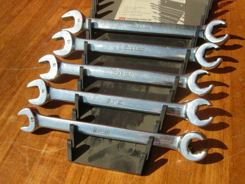 lot 29 image: Snap-On 5pc Open End Flare Nut Wrench Set
