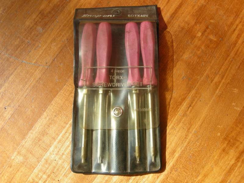 lot 37 image: Snap-On 4pc Torx Screwdriver Set