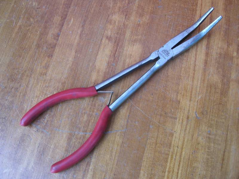 lot 44 image: MAC Tools Long Reach Bent Angle Long Nose Pliers