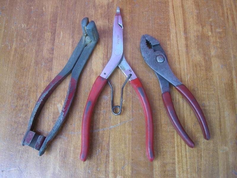 lot 48 image: MAC Tools 3pc Pliers