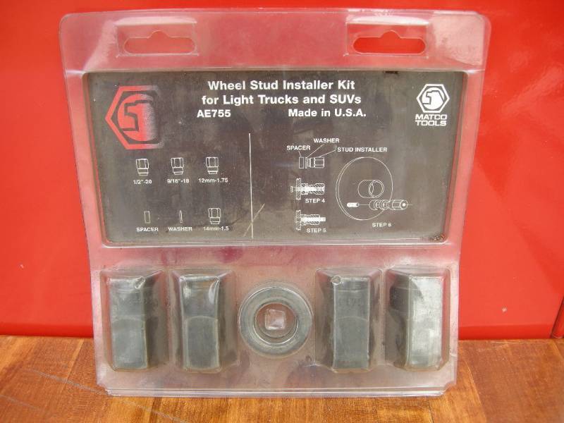 lot 58 image: Matco Tool Wheel Stud Installer Kit