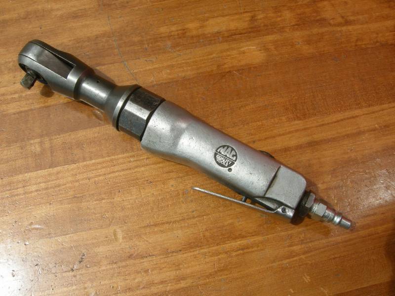 lot 76 image: MAC Tools 38 dr Air Ratchet