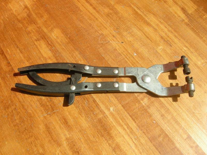 lot 100 image: Hose Clamp Tool
