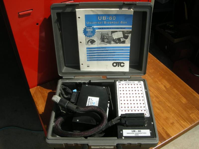 lot 108 image: OTC Universal Breakout Box UB-80