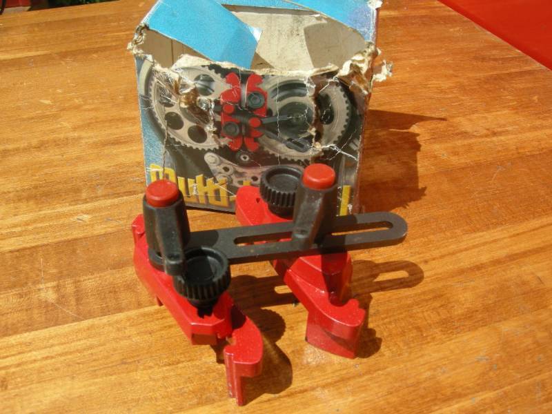 lot 113 image: Blue-Point Universal Engine Locking Tool