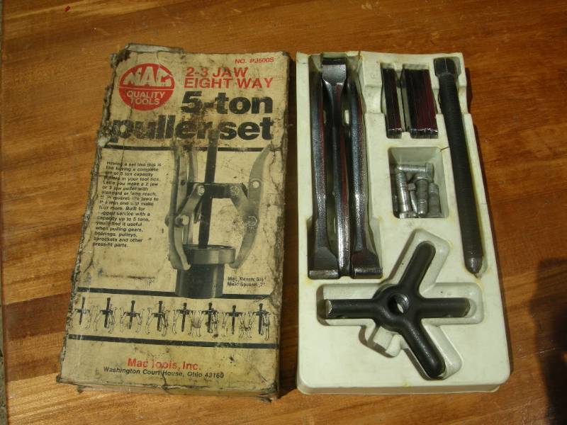 lot 114 image: MAC Tools - 5 Ton Puller Set