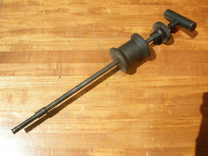lot 122 image: Snap-On Hydraulic Lifter Slide Hammer Puller