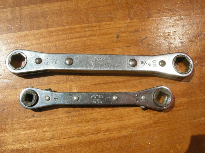 lot 143 image: Snap-On and MAC Ratcheting Wrenches
