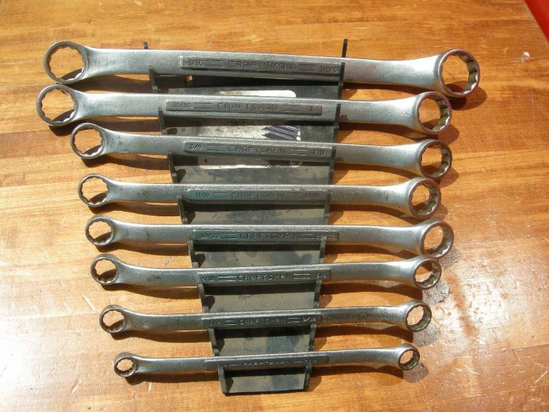 lot 147 image: Craftsman V SAE Offset Box End Wrenches