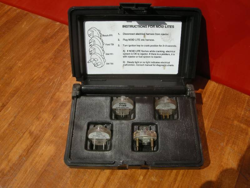 lot 181 image: OTC Deluxe Noid-Lite Kit