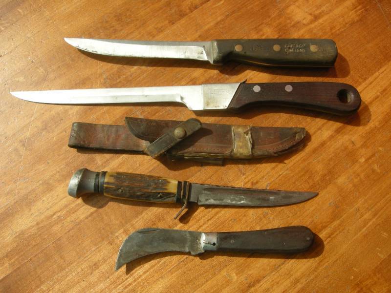 lot 187 image: Unusual Vintage Knives