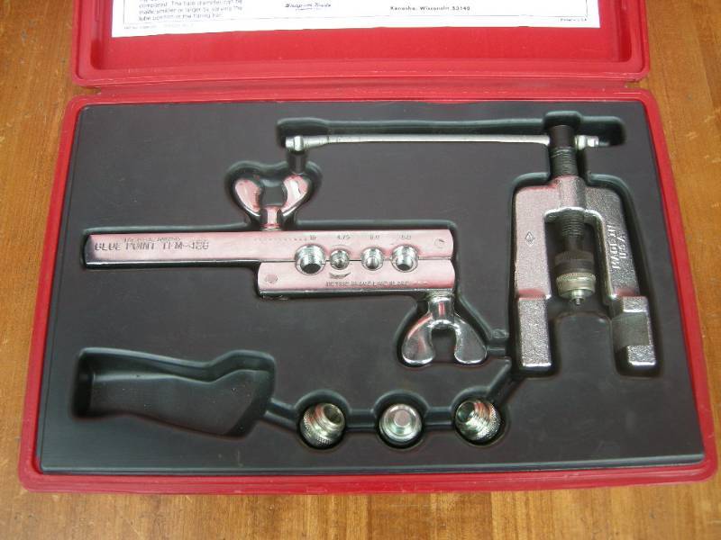 lot 210 image: Blue-Point Automotive Brake Flaring Tool