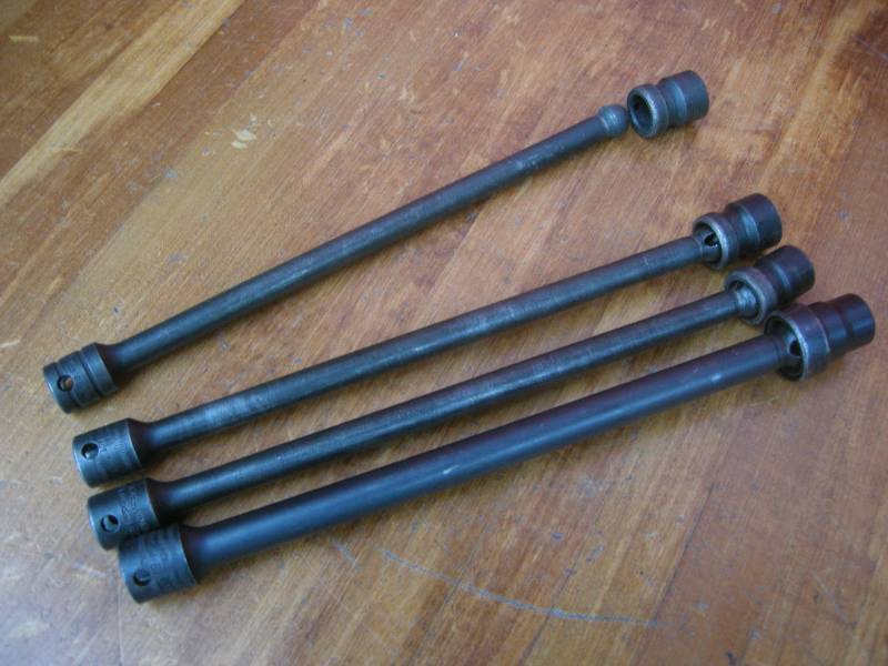 lot 221 image: Snap-On 4pc Swivel Ball Socket Extensions