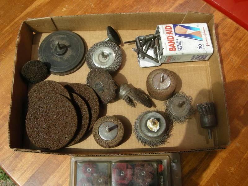lot 249 image: Misc Wire Wheels, Buffer, Pads