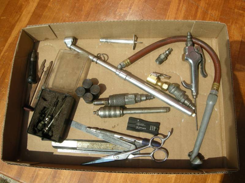lot 253 image: Misc Automotive Tire Tools, Accessories