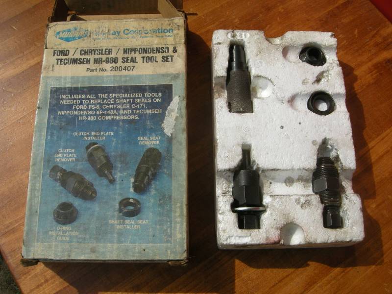 lot 256 image: Murray Compressor Seal Set