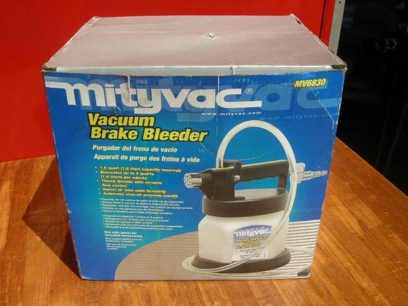 lot 304 image: Mityvac Vacuum Brake Bleeder