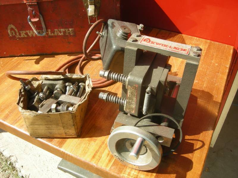 lot 327 image: Kwiklathe Portable Lathe Machine