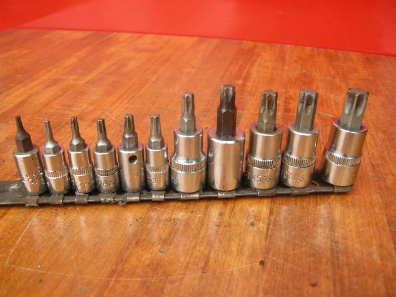 lot 358 image: MAC Torx Sockets