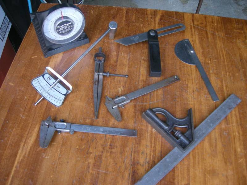 lot 368 image: Group Measuring Devices