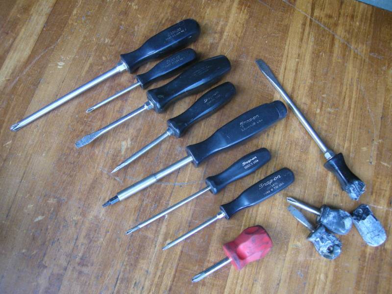 lot 370 image: Misc Snap-On Screwdrivers