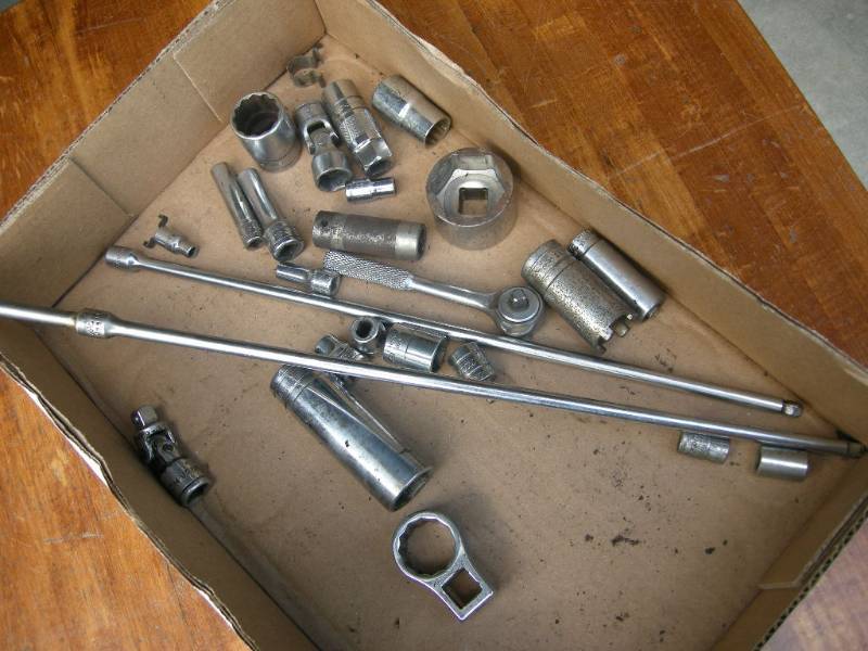 lot 382 image: Misc Sockets