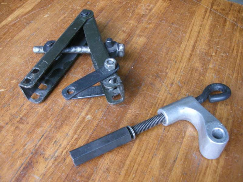 lot 138 image: GM Engine Moving Tool