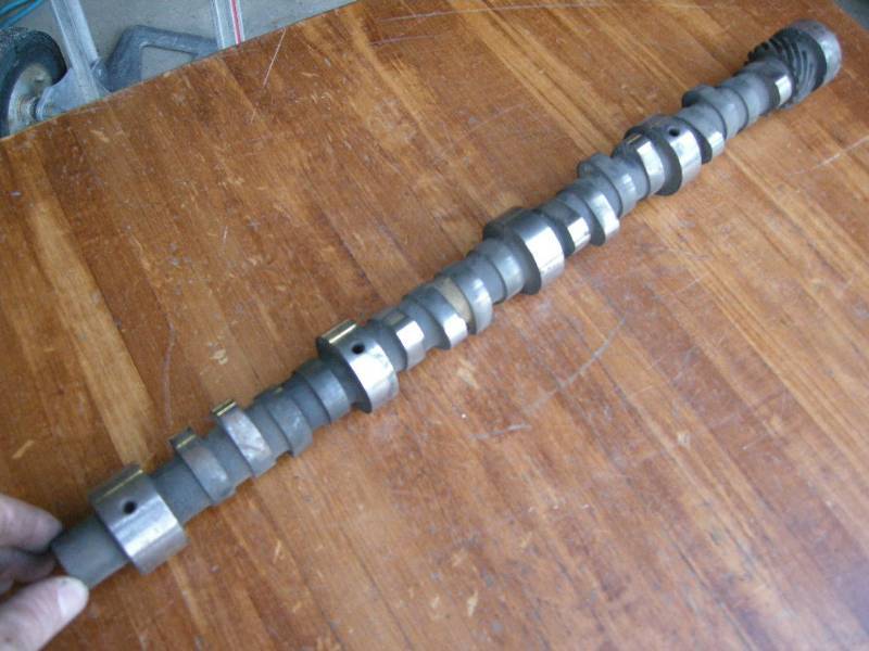 lot 394 image: Pontiac 400 Cam Shaft