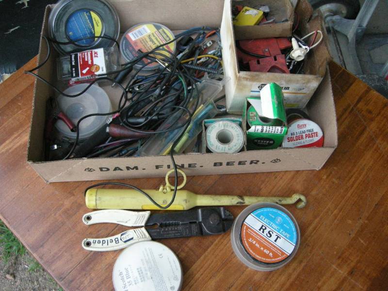 lot 396 image: Electrical Tools and Supplies
