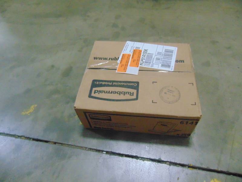 lot 7 image: Rubbermaid Commercial Products (250-Count) Rubbermaid8-12 in. Waxed Bags for Sanitary Napkin Receptacle RCP6141