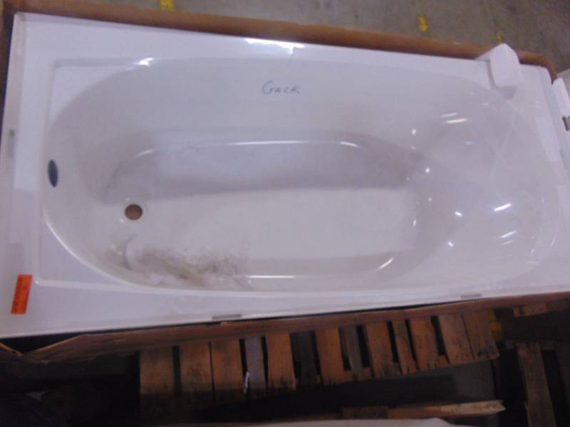 lot 180 image: Sterling Performa 60-in White Vikrell Rectangular Right-Hand Drain Alcove Bathtub 71041820-0