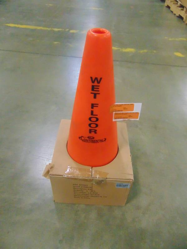 lot 193 image: Continental (Pack of 6) WET FLOOR CAUTION CONE, ENGLISH & SPANISH 21500596