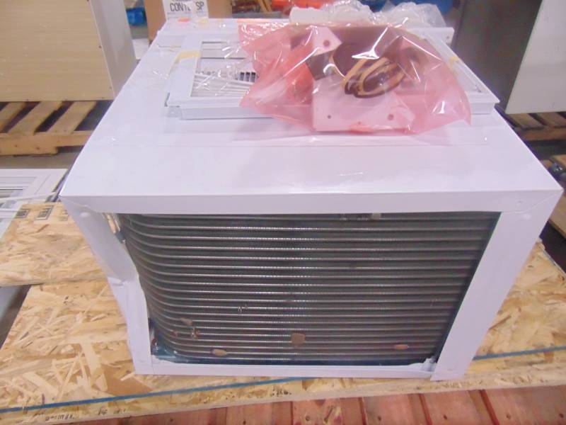 lot 215 image: Ge 14,000 BTU Energy Star Window Room Air Conditioner AEL14AX