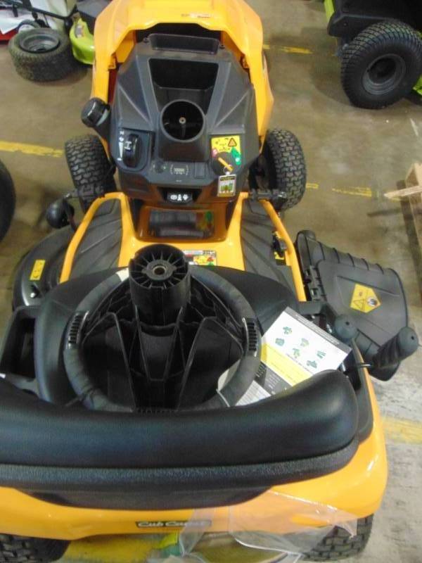 lot 236 image: Cub Cadet LT42 Riding Lawn Mower