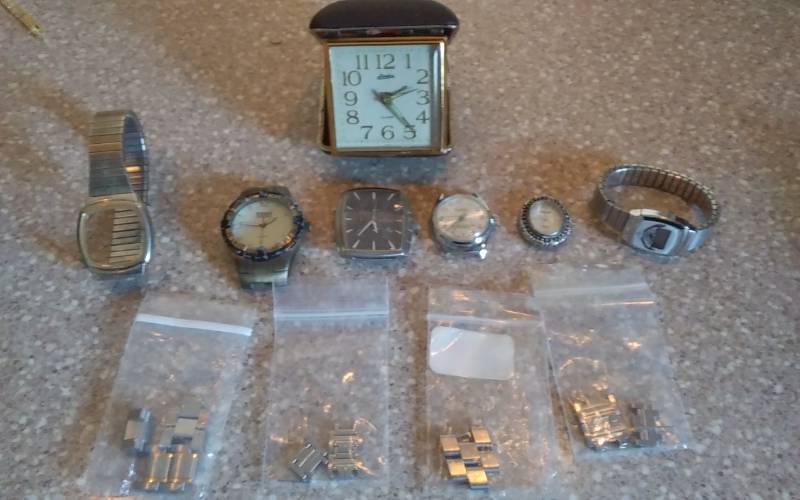 lot 3 image: Lot Of Watches & Watch Parts, Vintage LInden Alarm Clock