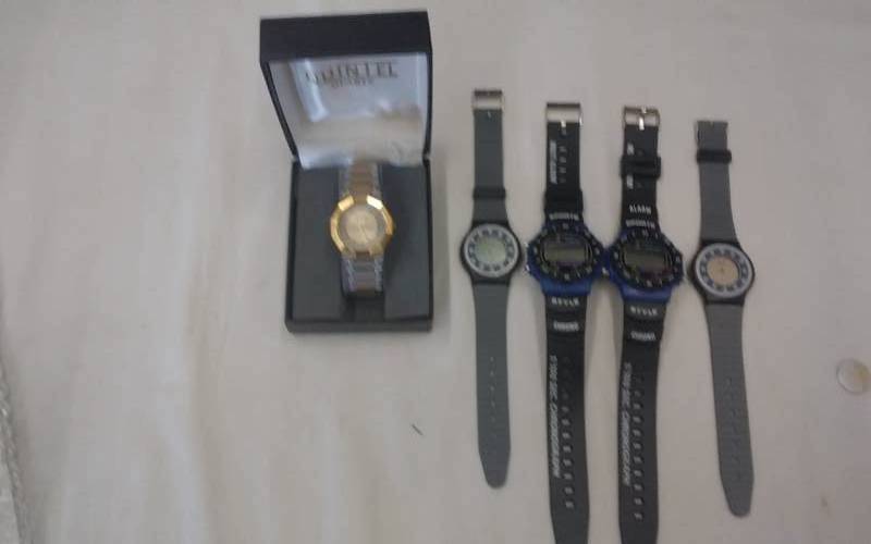 lot 41 image: 5-Mens Watches NEW