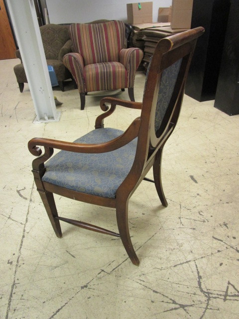 lot 412 image: CHAIRCRAFT CHAIRS