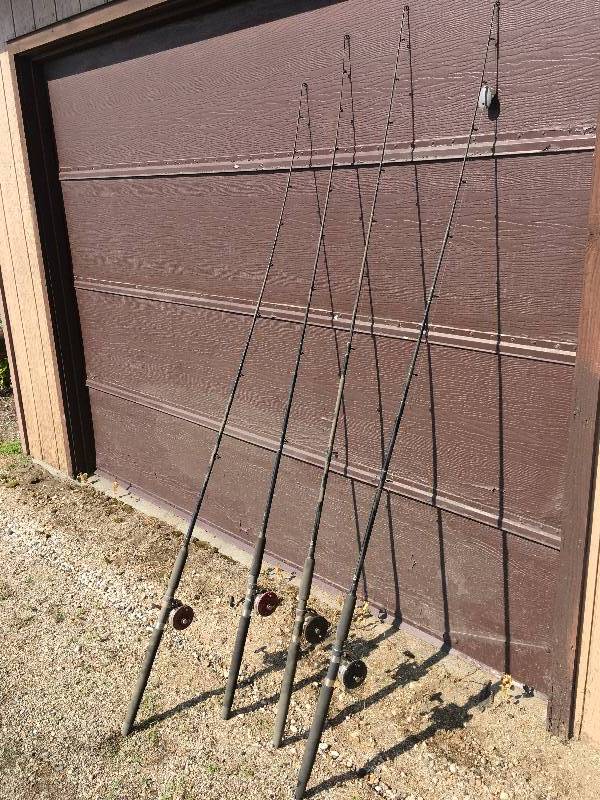lot 7 image: Four 10 Down Reel Fishing Poles W 20 Lb. Line