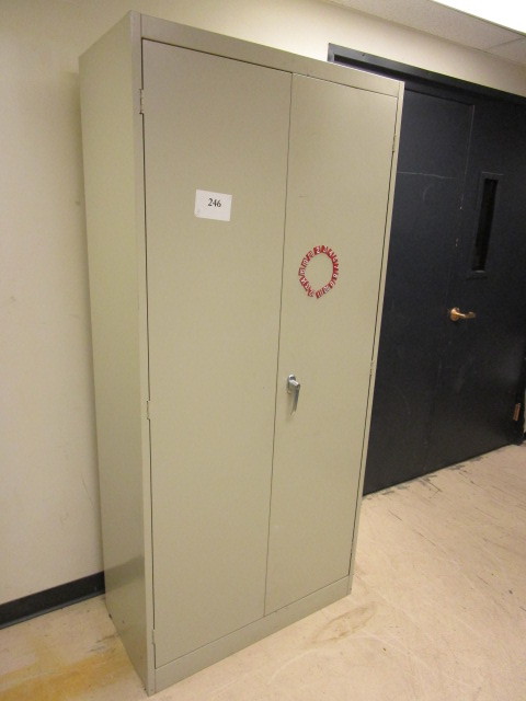 lot 514 image: STORAGE CABINET