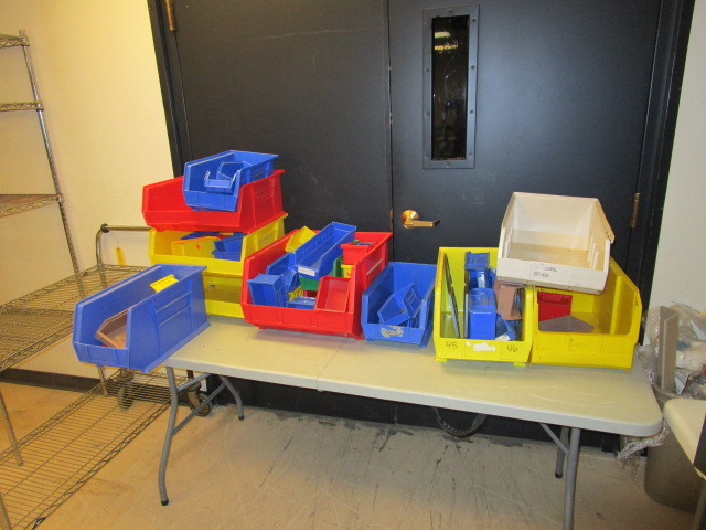 lot 516 image: AKROBINS STORAGE BINS