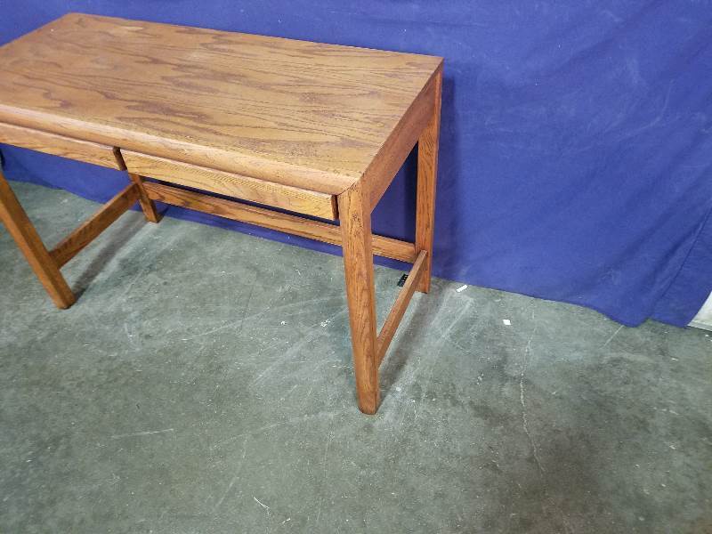 Nice Desk Table